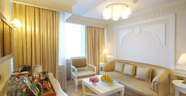 grand hotel suites